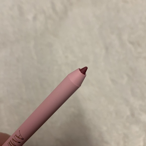 Makeup Bundle Lip & Bag Bundle - Picture 3 of 13